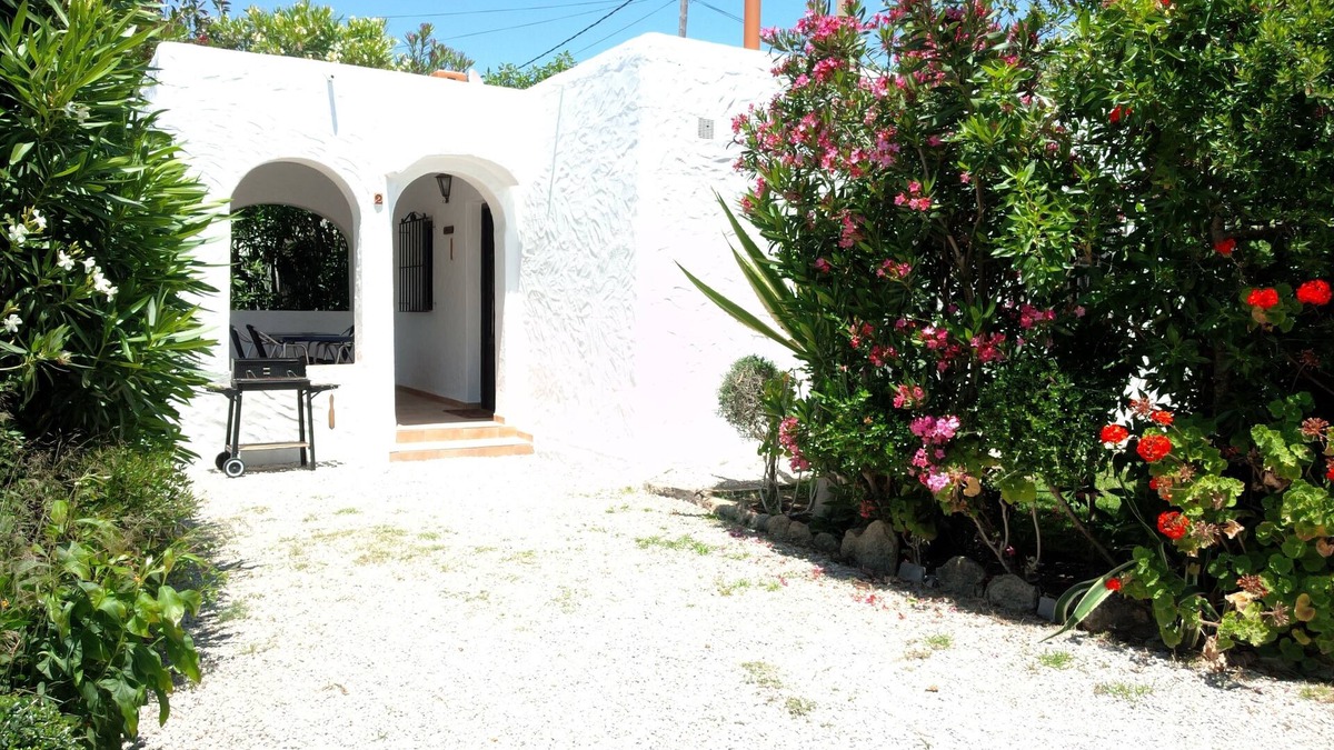 Zahora House | CASA BERILO 52 m² with pool, bike, kayak, safe and internet WIFI.
