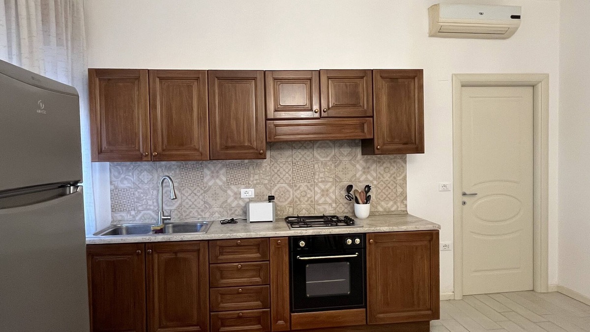 Monteforte d'Alpone Apartment | Casa Bianca, holiday home near Soave with garden, barbecue and small hydro pool