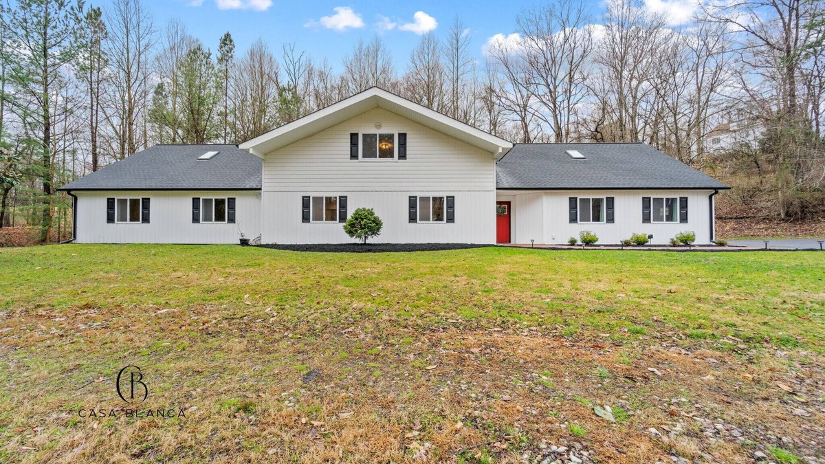 Carrolltowne House | CASA BLANCA
