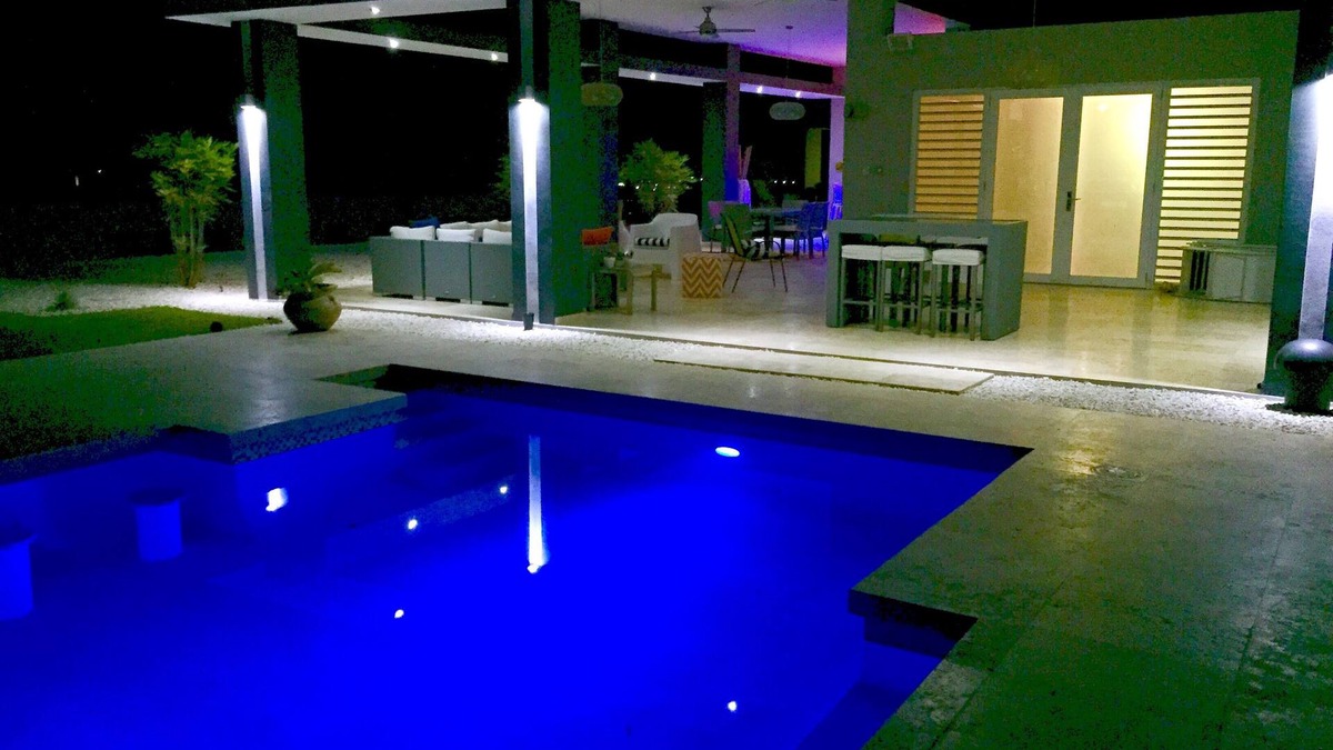 Penuelas House | Casa Blü, Beautiful 4 B/R House with pool!