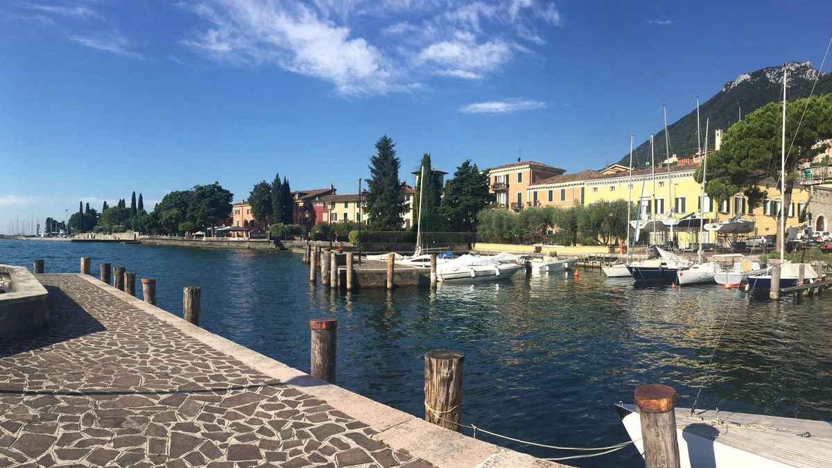 Bogliaco Apartment | Casa Bogliaco, on the old port of Bogliaco