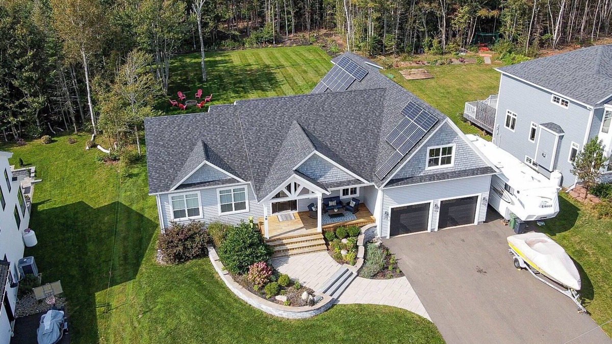 Stratford House | Casa Bonita PEI – Spacious & Dog-Friendly, Minutes to Charlottetown, Beach, Golf