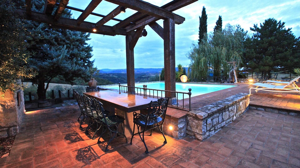 San Venanzo Villa | Casa Boschetto, villa with swimming pool sleeps 9