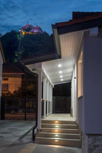 Deva Bed & Breakfast | Casa Branga