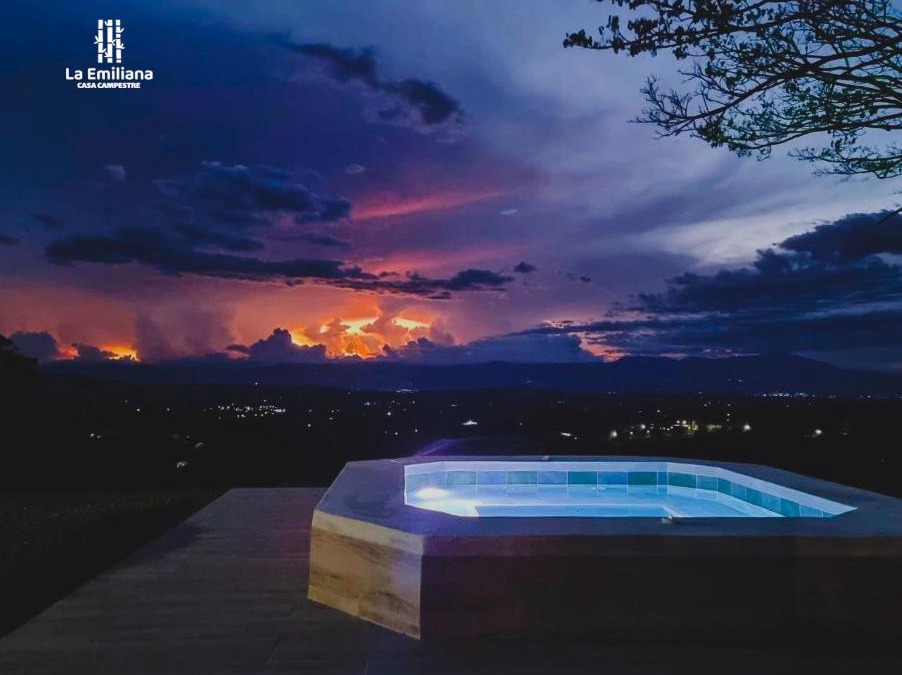 Alcala House | Casa Campestre Acogedora con Jacuzzi Panorámico I La Emiliana