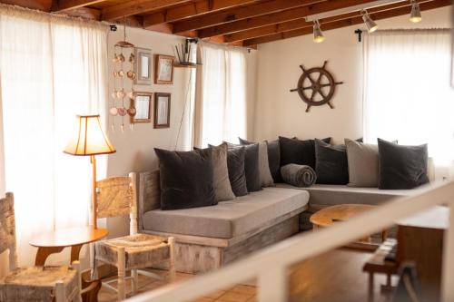 Ensenada House | Casa Capitan - BEACHFRONT living