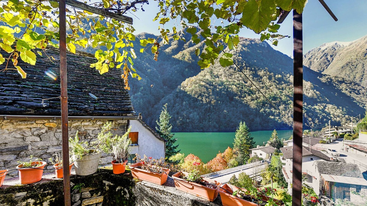 Vogorno Ski Chalet | Casa Carla 2, Vogorno, Switzerland