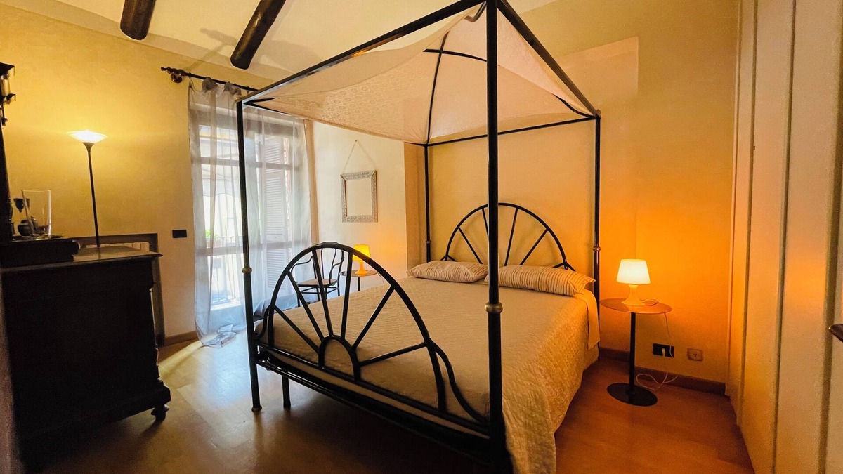 Langhe and Roero House | Casa Caroli - elegant historic house in the center of Alba, private parking