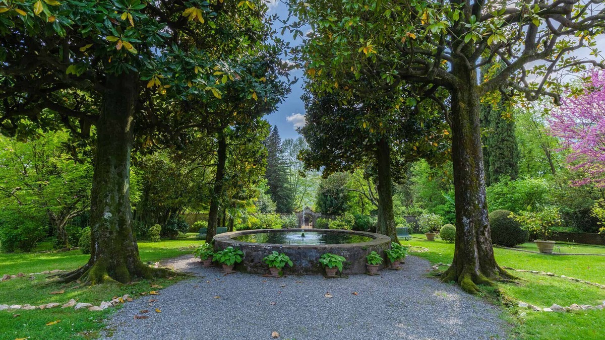 Piano di Coreglia Apartment | Casa Cassettari, a Villa Apartment with Garden