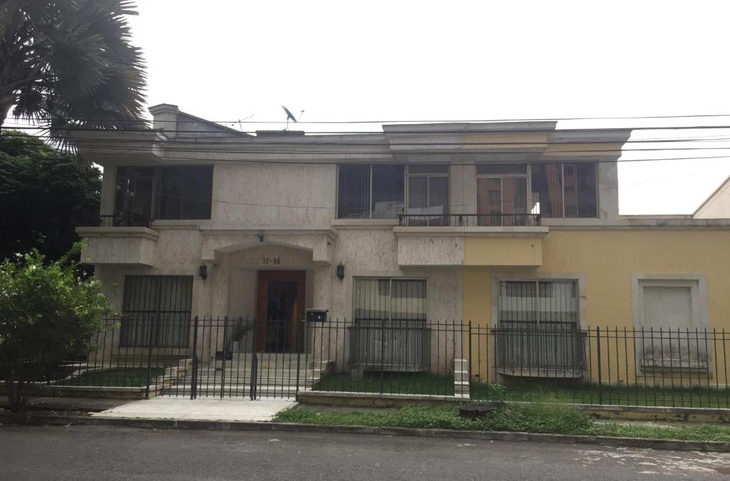 Campestre Apartment | Casa Castillo Cali