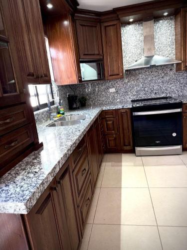 Hermosillo House | Casa Cedro Azul