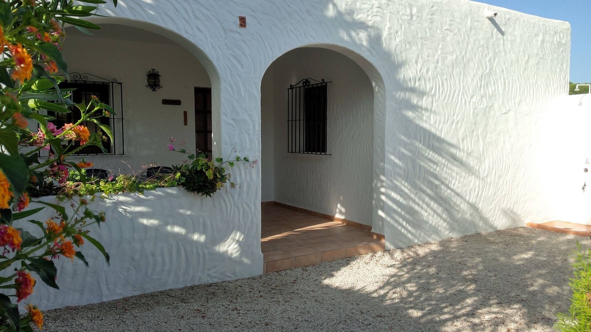Zahora House | CASA CELESTINA 63 m² with pool, bike, kayak, safe and internet WIFI.