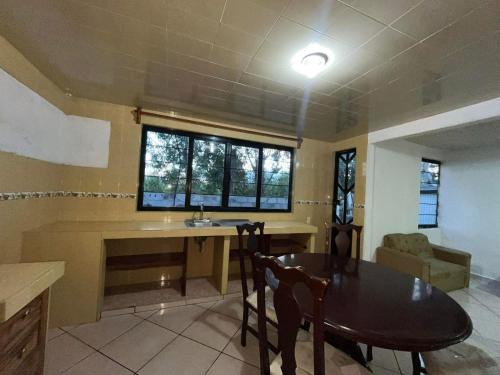 Jilotepec de Abasolo House | Casa cerca a las peñas de Jilotepec