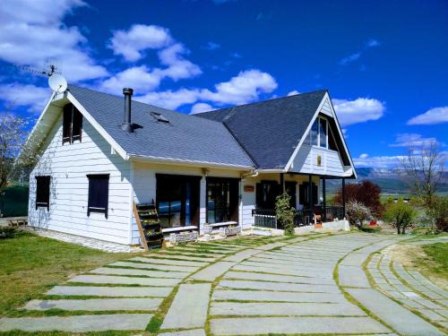 Santa Cruz de Campezo/Santikurutze Kanpezu Ski Chalet | Casa - Chalet Madera Canadiense