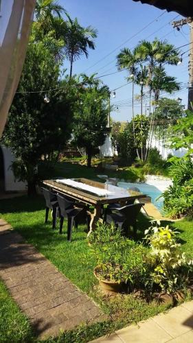 Rio Claro House | Casa Colonial com Suítes e Quartos Privativos - Hospedagem Residencial