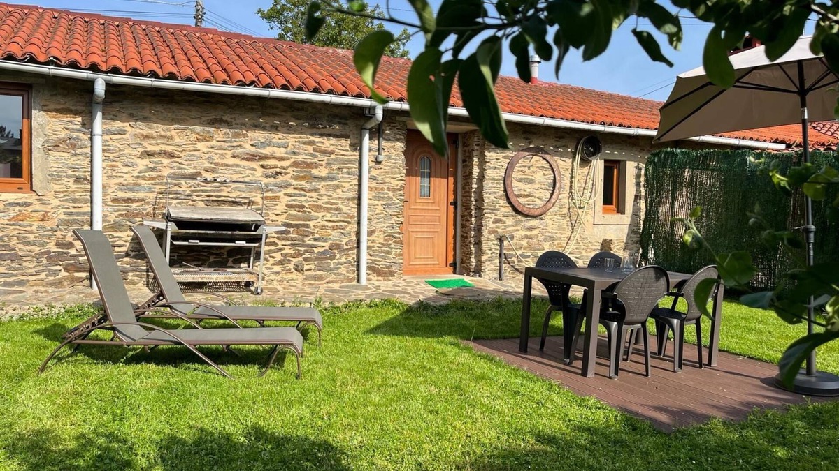 Ordes Cottage | Casa con Jardín Cerrado, Entre Santiago de Compostela y Coruña