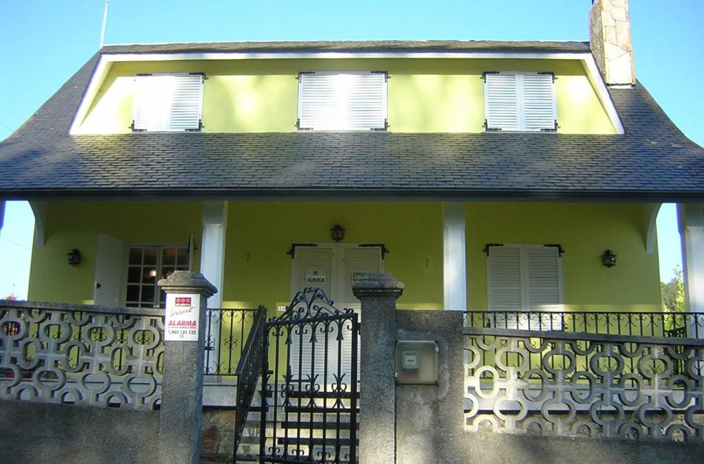 Fene House | Casa con jardín en la playa de Almieiras