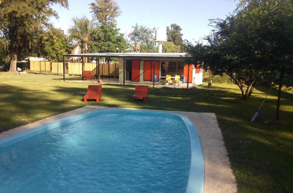 Francisco Alvarez House | Casa con Parque, Piscina y Cancha de Futbol
