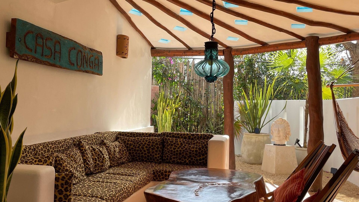 Tulum City Center House | Casa Conga- boutique home in La Veleta neighborhood, minutes from beaches & town