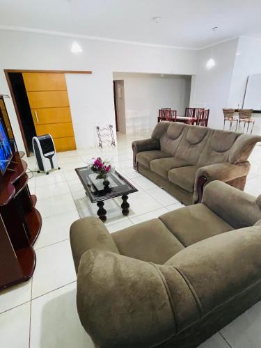 Barretos House | Casa Coqueiros