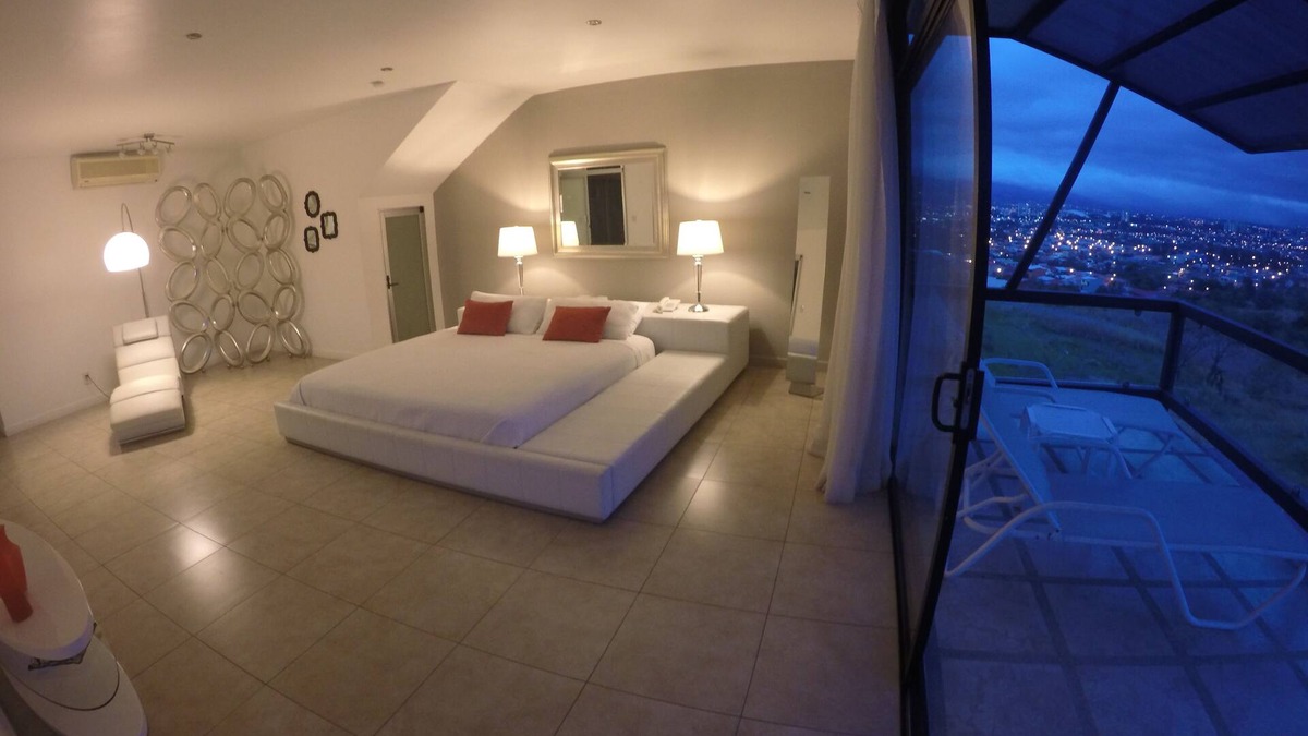 Escazu House | Casa Cristal Mansion - Heated Pool & Amazing View - Bachelor Parties Welcome