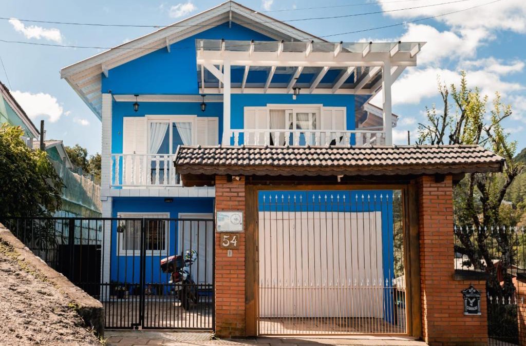 Tres Pinheiros House | Casa da bela Vista