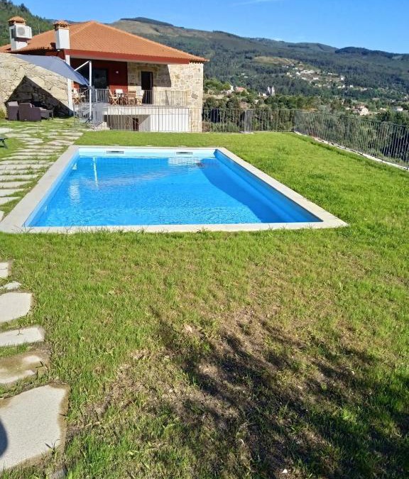 Cossourado House | Casa Da Belina : casa de ferias com piscina, Labruja, Ponte de Lima