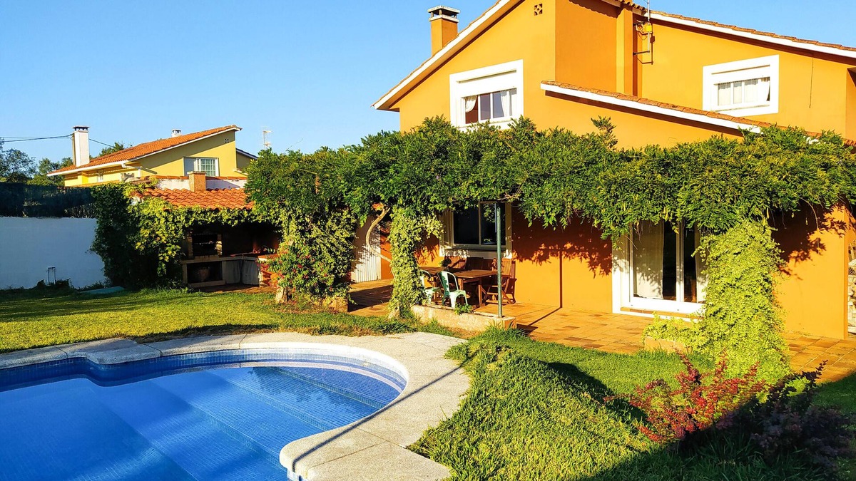 Tomino House | Casa da Glicia, a house with a private pool