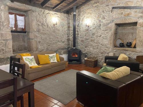 Montalegre House | Casa da Pipela