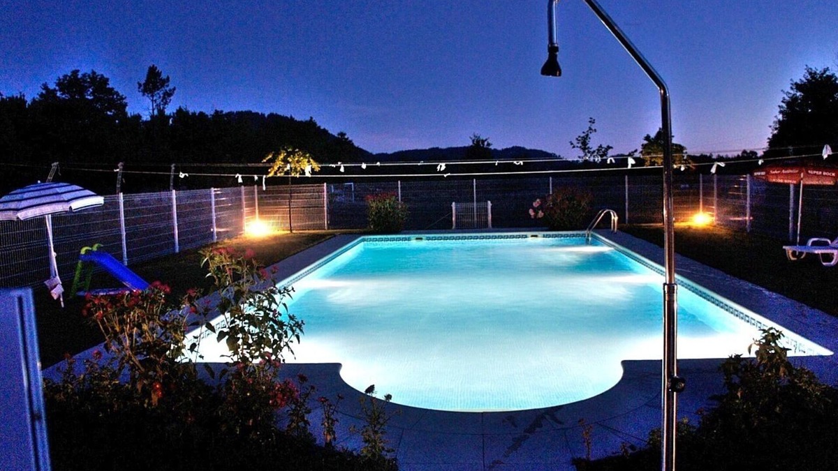 Celorico de Basto House | Casa da Quinta da Prelada with terrace + barbecue and pool for 4 people