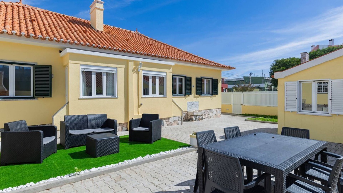 Santa Maria e Sao Miguel House | Casa da Roseira by LovelyStay