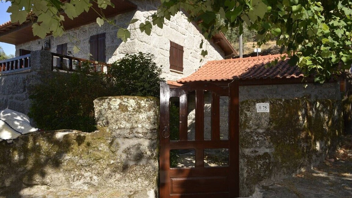Guilhofrei House | Casa das Camélias (Quinta dos Novos Canastros)
