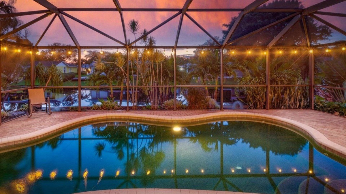 Palma Sola House | Casa Das Palmas in Bradenton