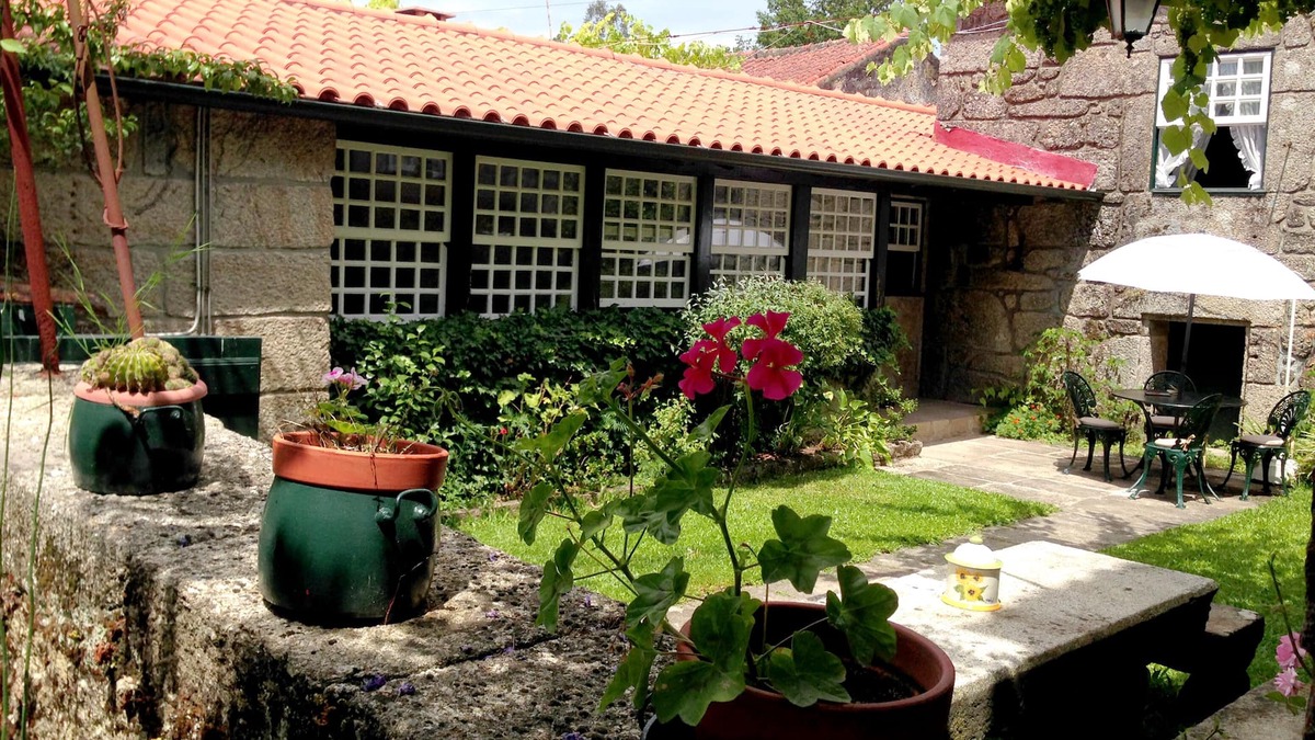 Ponte de Lima Cottage | Casa de Abbades for 4 people