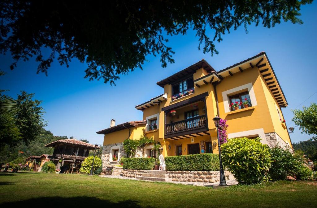 Santianes de Ola House | Casa de Aldea Riosol