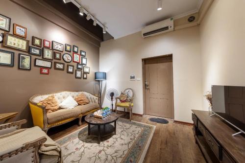 Hang Bai Apartment | Casa De Arte Homestay Hà Nội