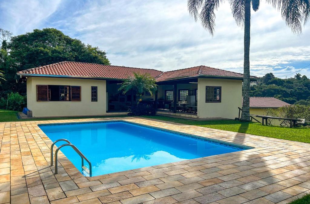 Mairinque House | Casa de campo c piscina e natureza em Mairinque SP