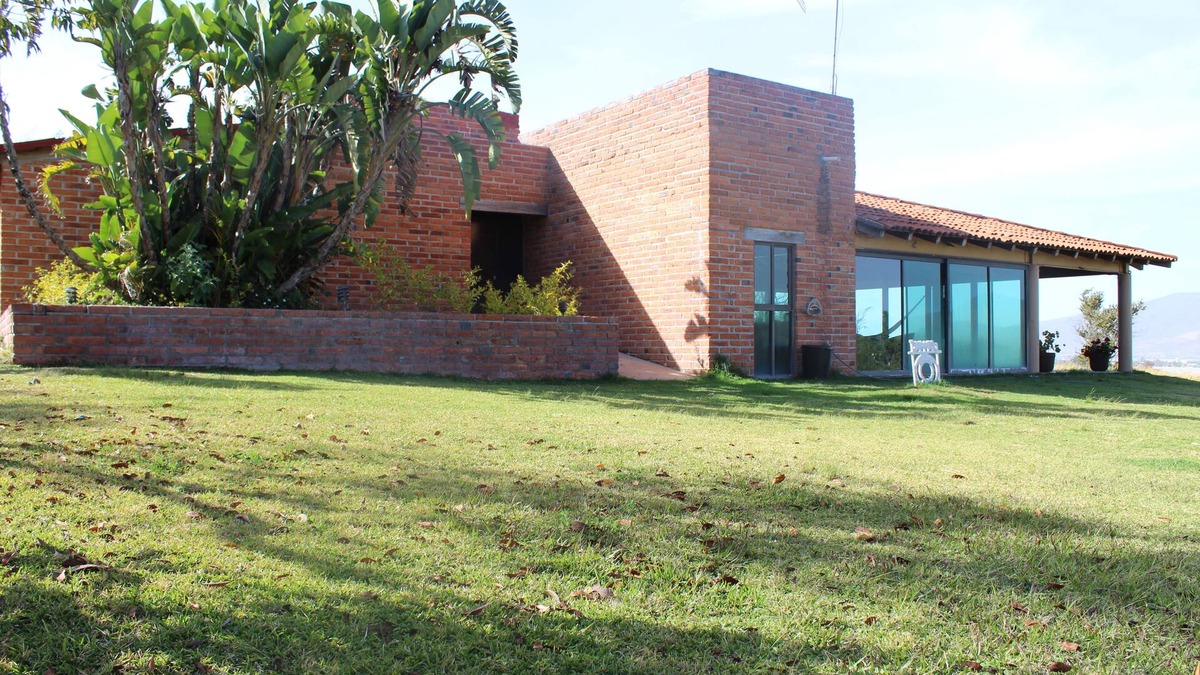 Tlajomulco de Zuniga House | Casa de campo con vista a la ciudad