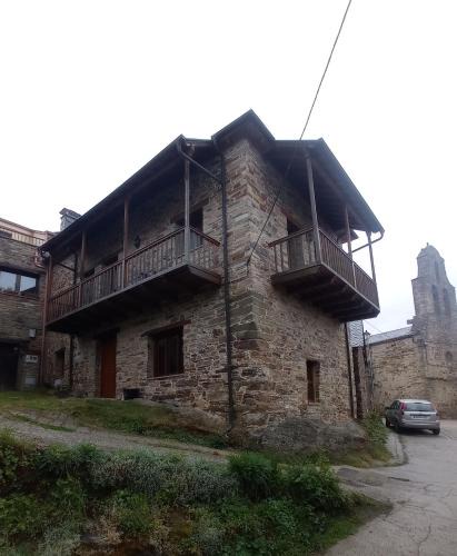 San Cristobal de Valdueza House | Casa de Abril 2