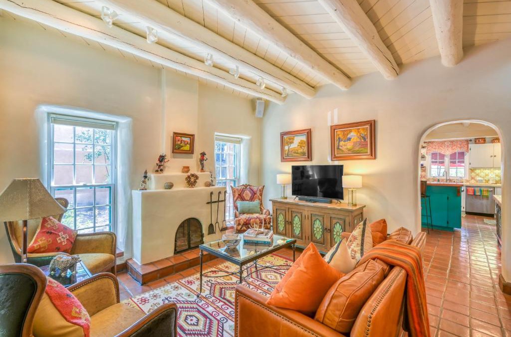 Historic Eastside House | Casa De Muneco