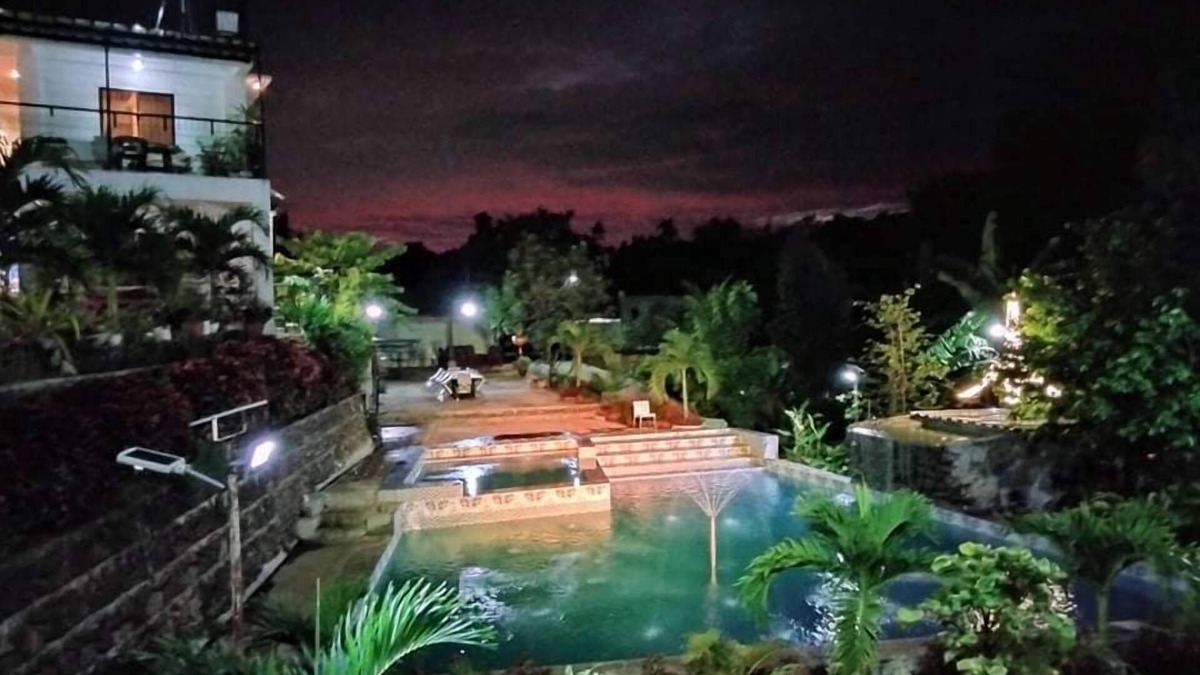 Rizal Province Hotel | Casa de Robles Tanay Rizal
