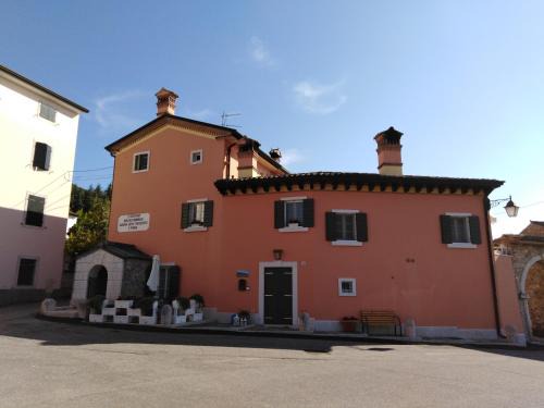 Caprino Veronese Apartment | Casa Del Capitello