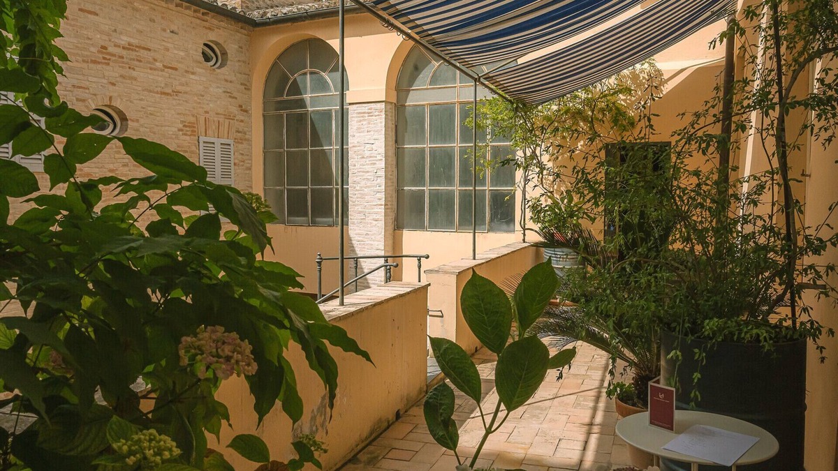 Fermo Apartment | CASA DEL CONTE, beautiful terrace, historic center 7 km from the beaches.
