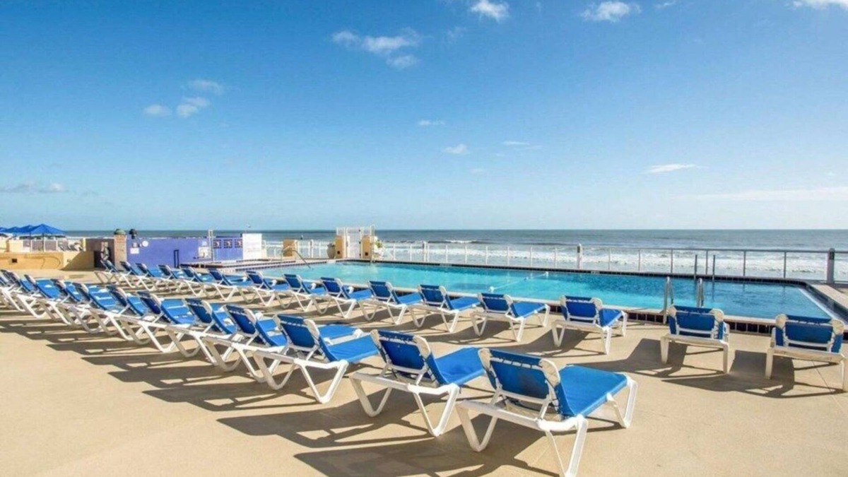 Ormond Shores Apartment | Casa Del Mar Beach Resort - Studio
