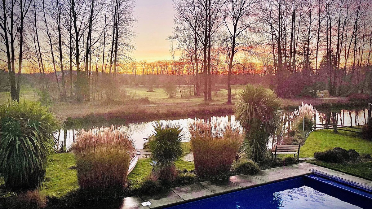 Harlow House | Casa Del Root With Pool, Hot Tub, Paddle Boarding, Running & Bike Trails