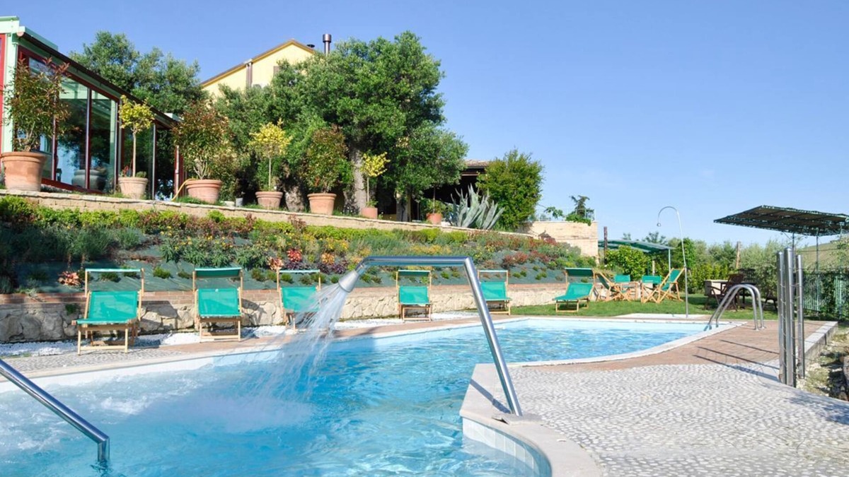 Acquaviva Picena Villa | Casa Dhanu - Six Bedroom Villa, Sleeps 14
