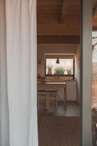 Sant Jordi Desvalls Apartment | Casa Diana - B - by LohodiHomes