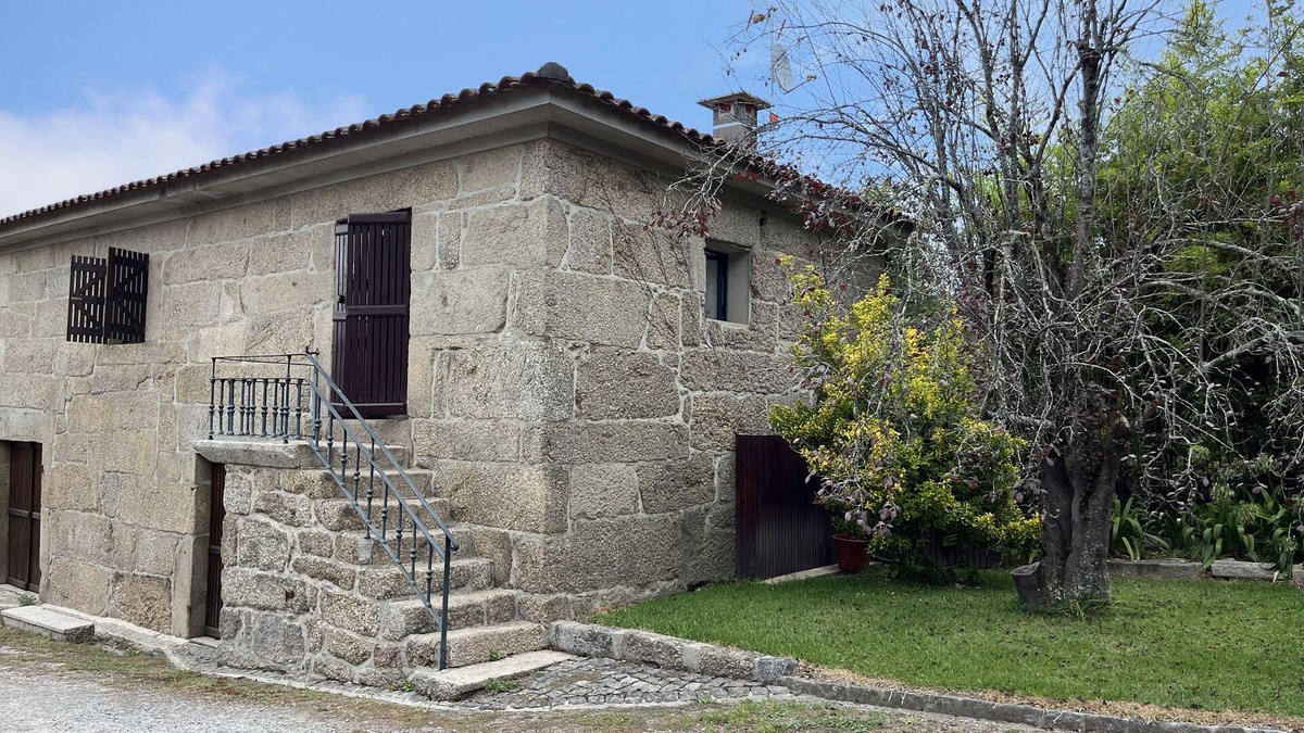 Joane House | CASA DO TANQUE 4 PER