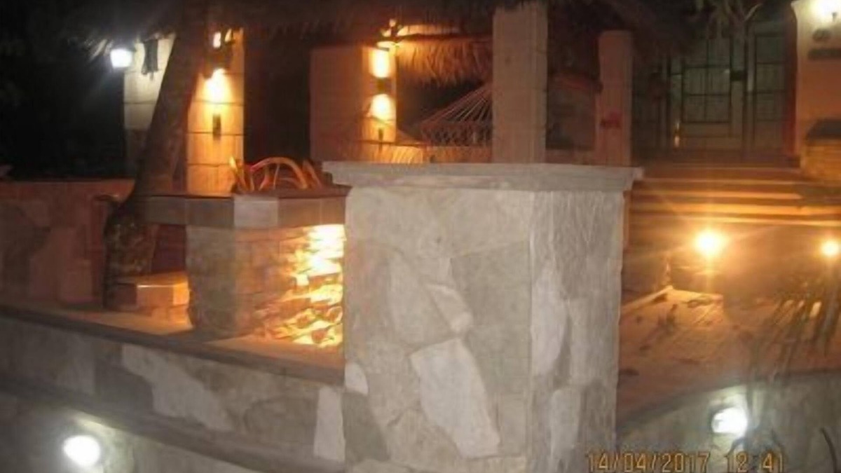 Reparto Playa House | Casa Edita