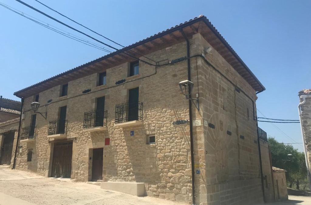 Torres del Rio House | CASA EGIPCIA Preciosa casa centenaria en el Camino de Santiago